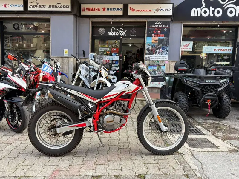 Betamotor Alp 200 (2021 - 25)