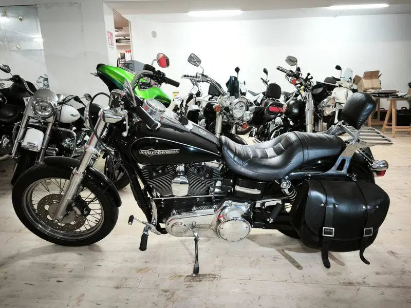 Harley-Davidson 1584 Super Glide Custom (2008 - 13) - FXDC (3)