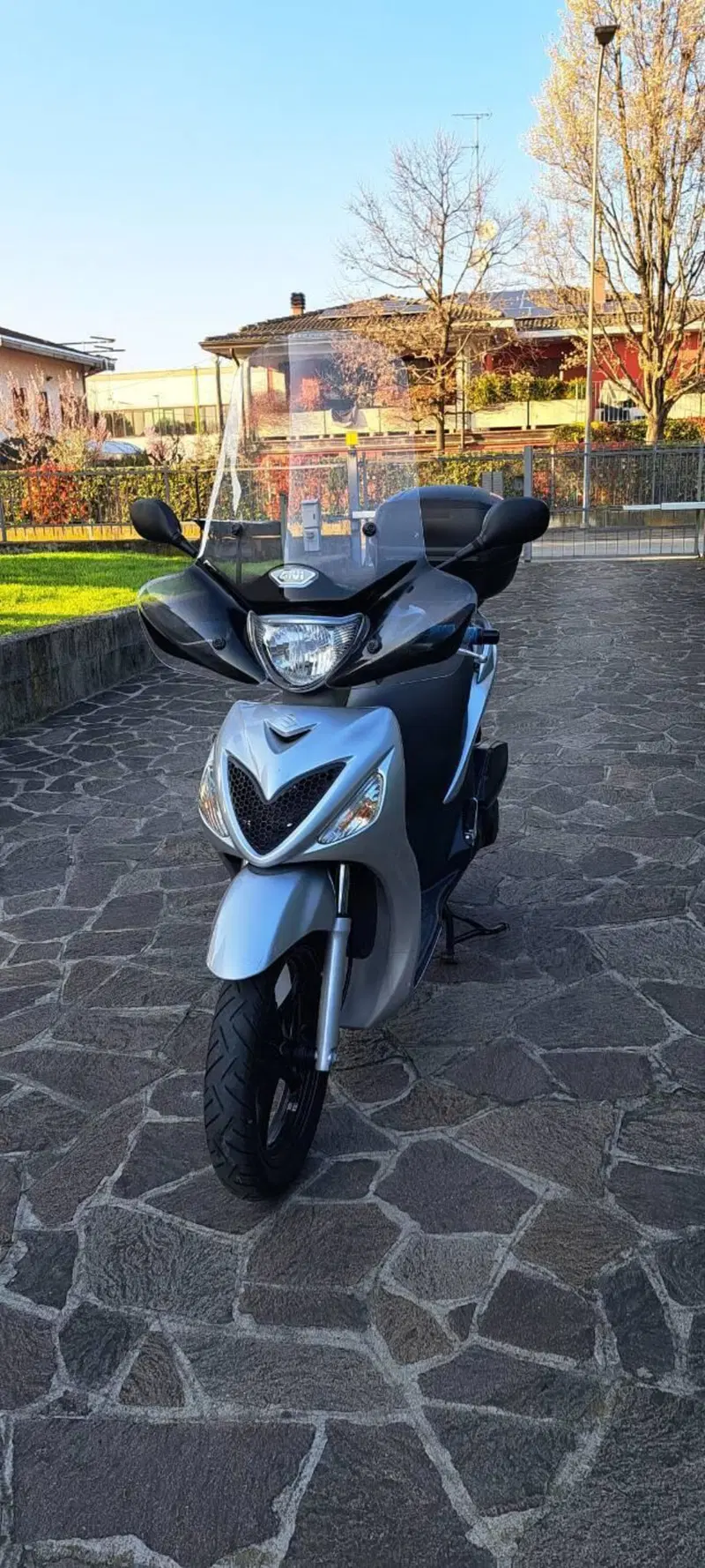 Suzuki SIXteen 150 (2007 - 14) (4)