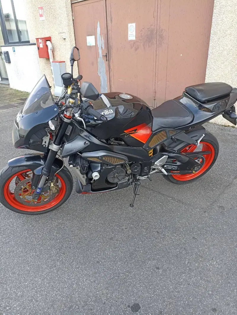 Aprilia Tuono 1000 R (2004 - 05)
