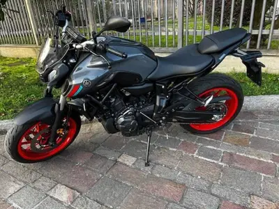 Yamaha MT-07 (2021 - 24) usata