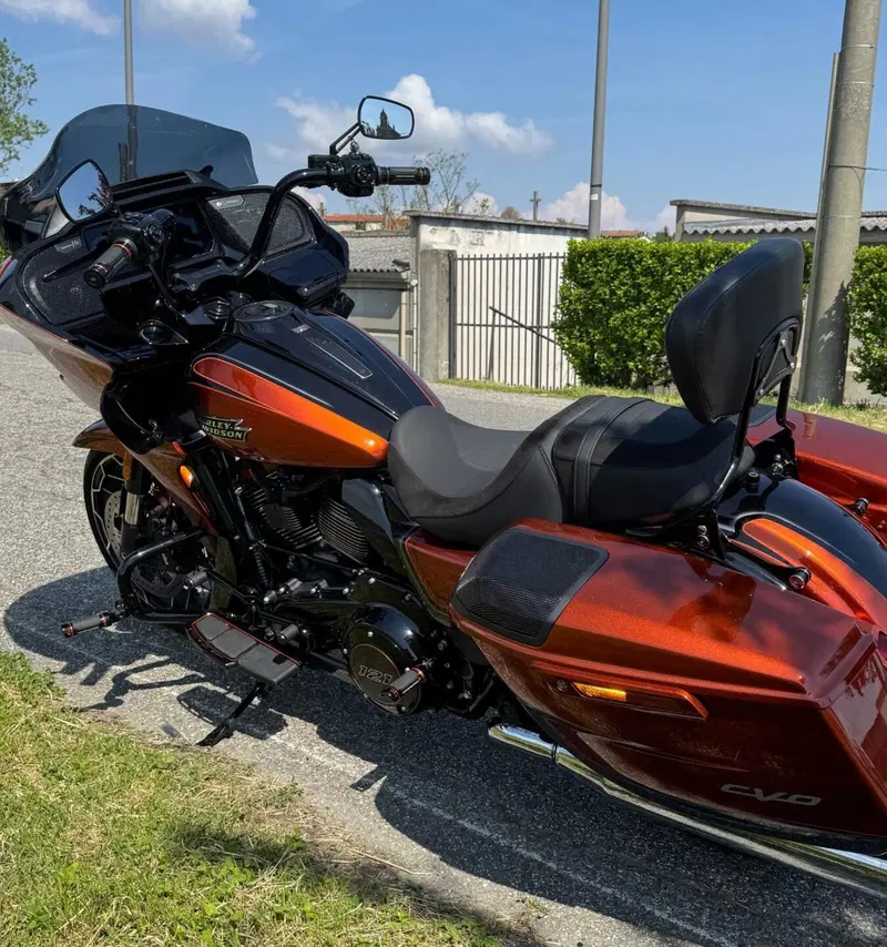 Harley-Davidson CVO Road Glide (2023) (5)