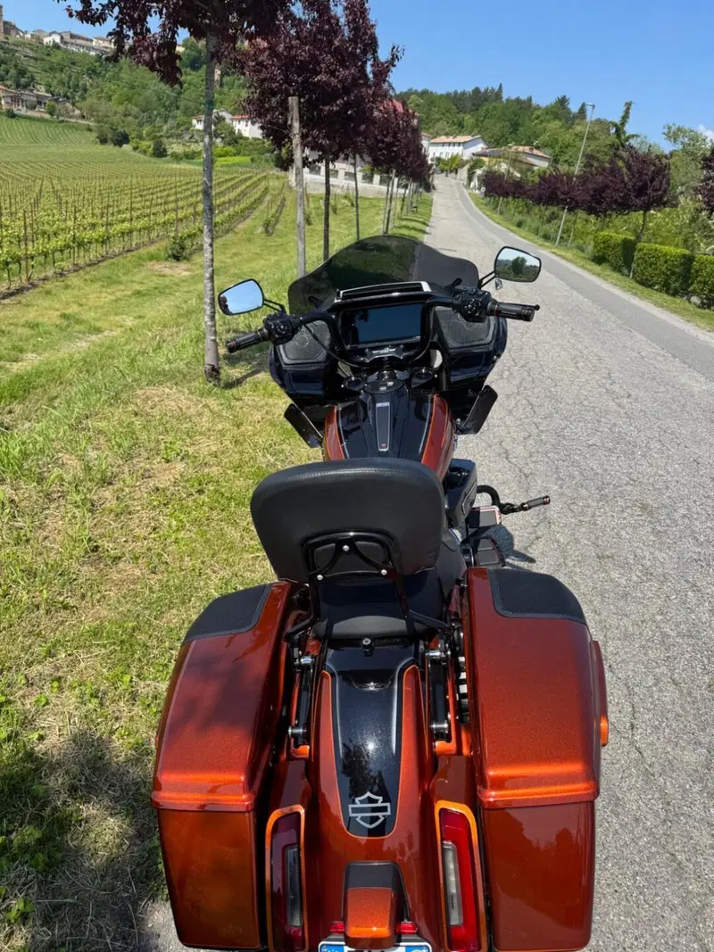 Harley-Davidson CVO Road Glide (2023) (8)