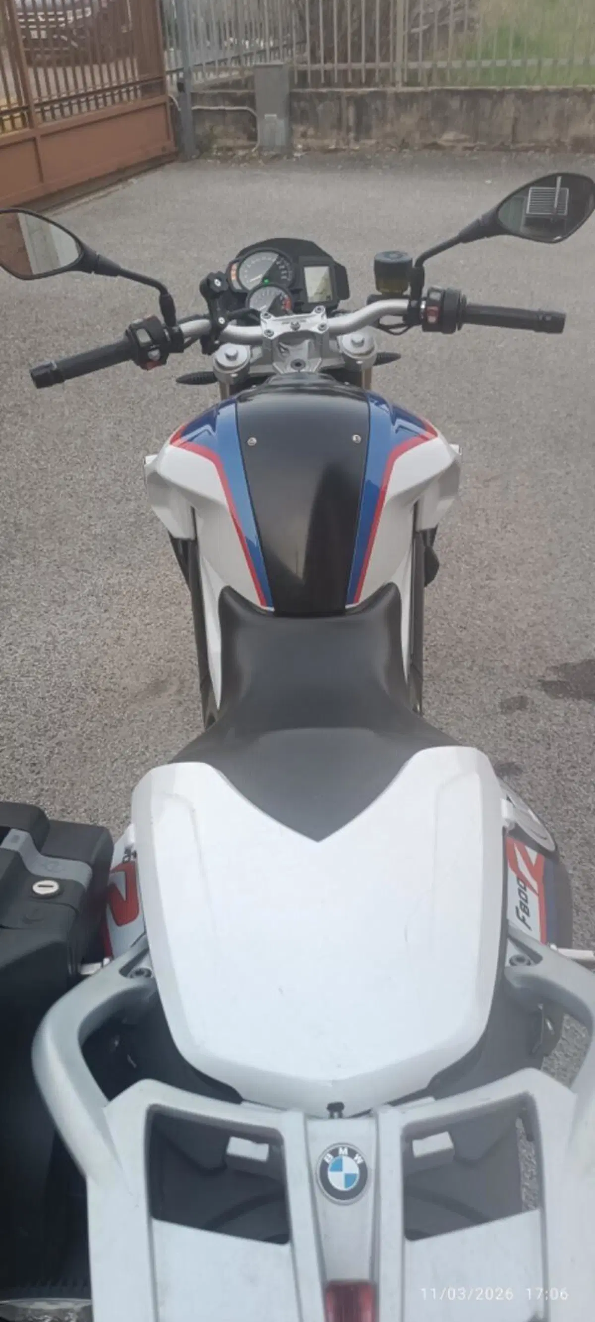 Bmw F 800 R (2017 - 20) (3)