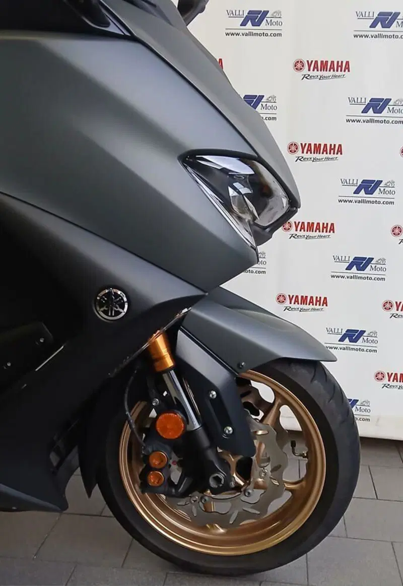 Yamaha T-Max 560 Tech Max (2021) (5)