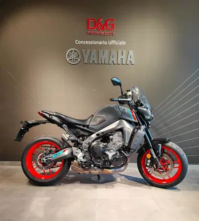 Yamaha MT-09 (2021 - 23) usata