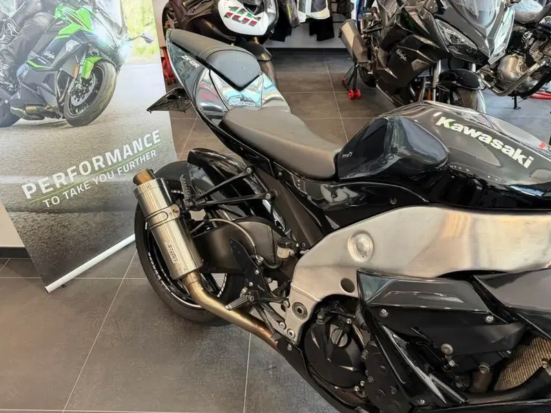 Kawasaki Ninja 1000 ZX-10R (2010 - 11) (14)
