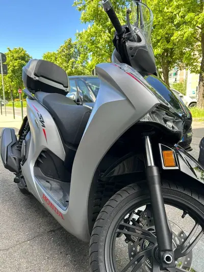 Honda SH 350 Sport (2021 - 24) usata
