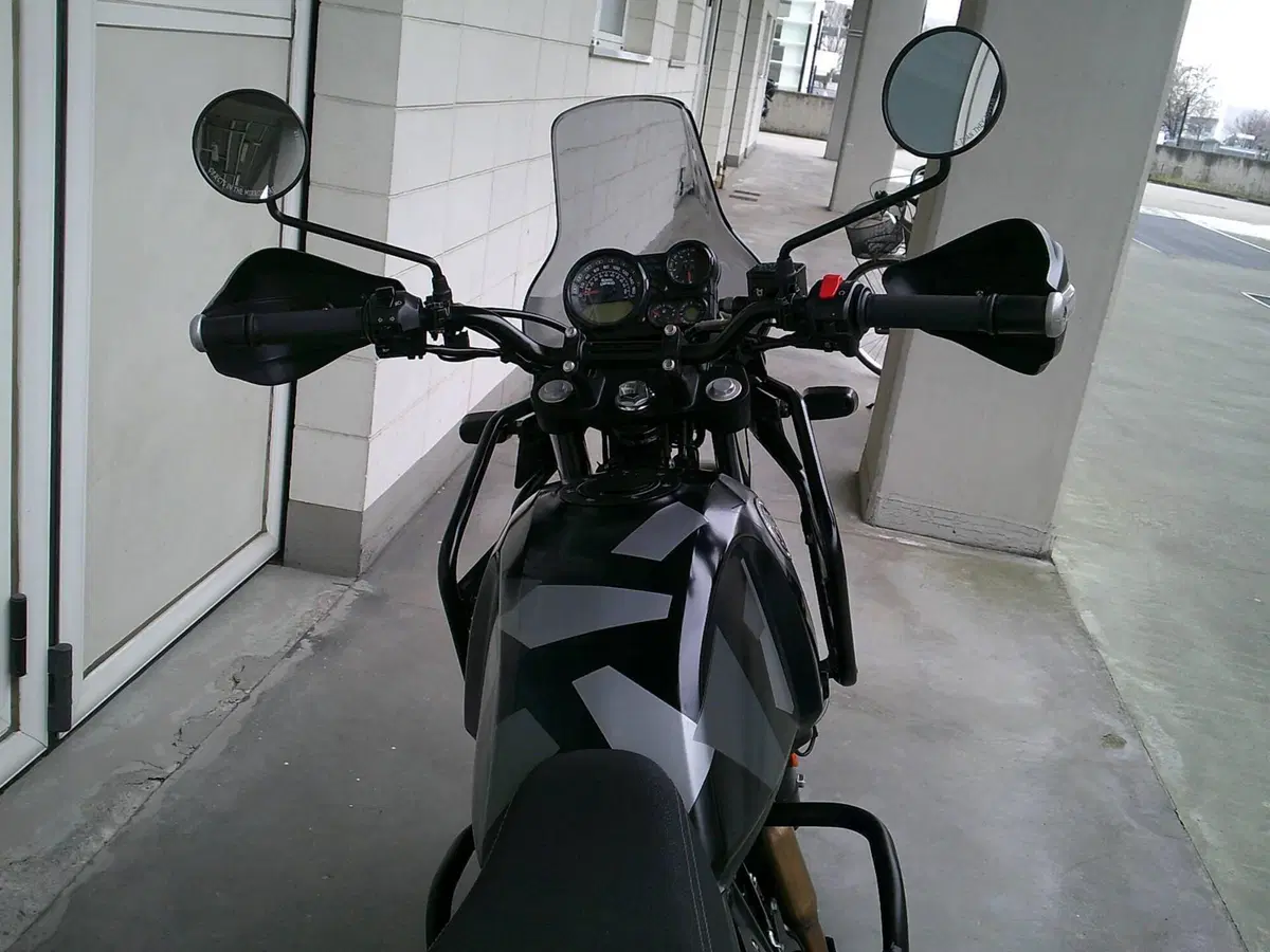 Royal Enfield Himalayan 411 (2021 - 24) (7)