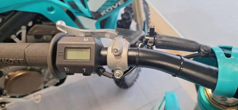 Kove MX250 R (2026) (4)