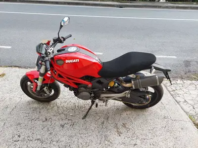 Ducati Monster 696 Plus (2007 - 14) usata
