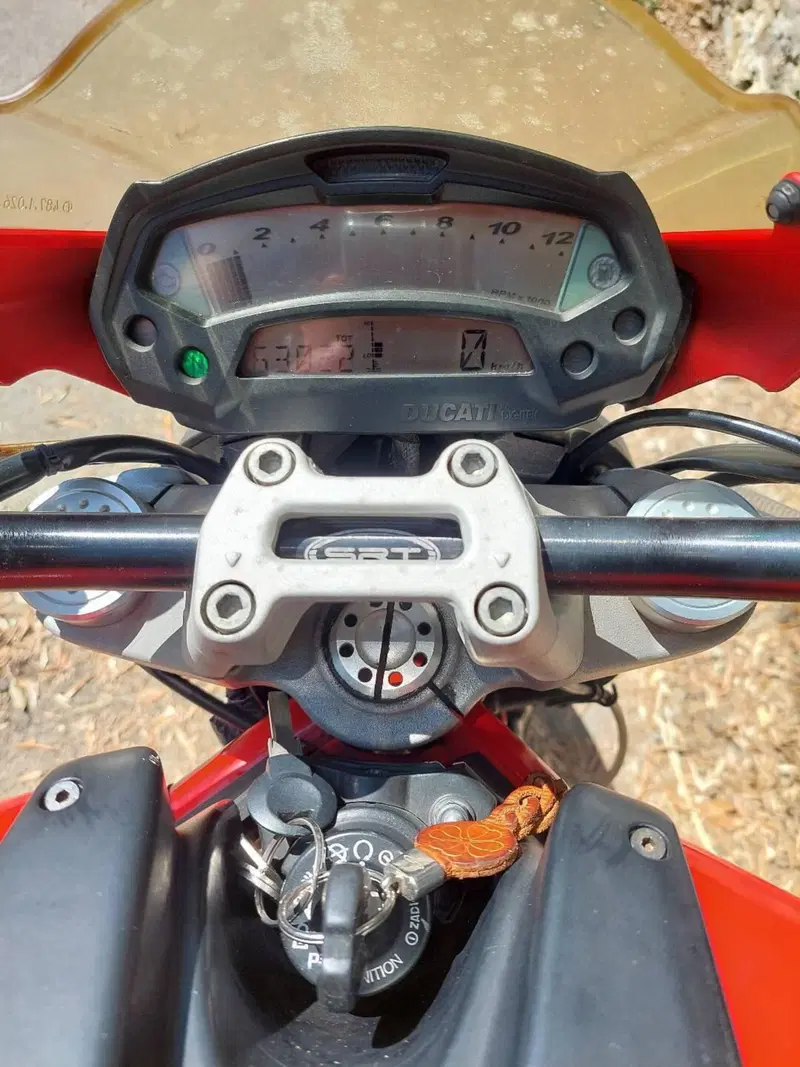 Ducati Monster 696 Plus (2007 - 14) (3)