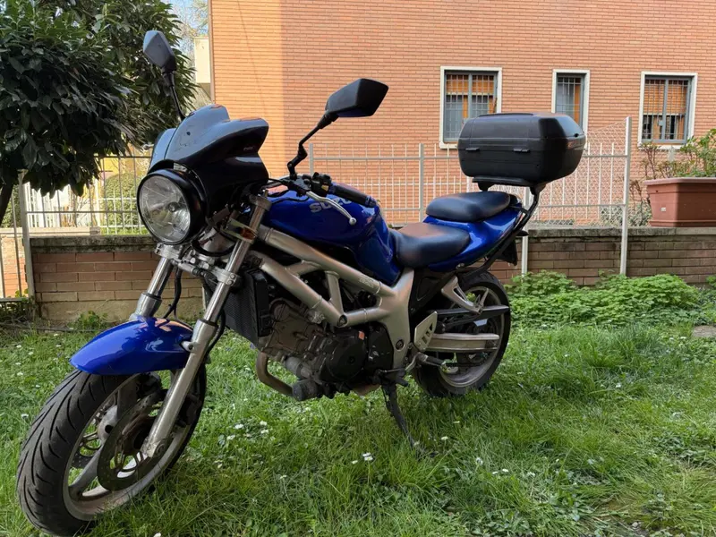 Suzuki SV 650 (1999 - 02) (2)