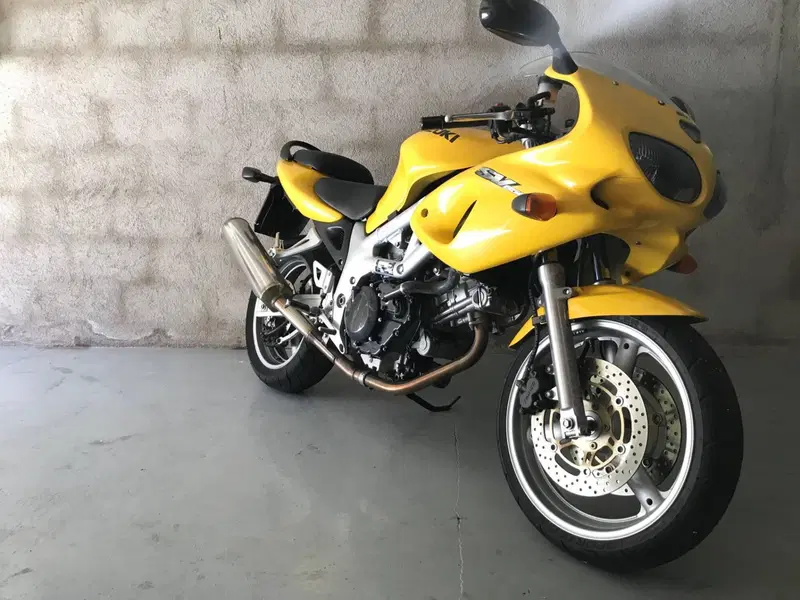 Suzuki SV 650 S (1999 - 02) (12)