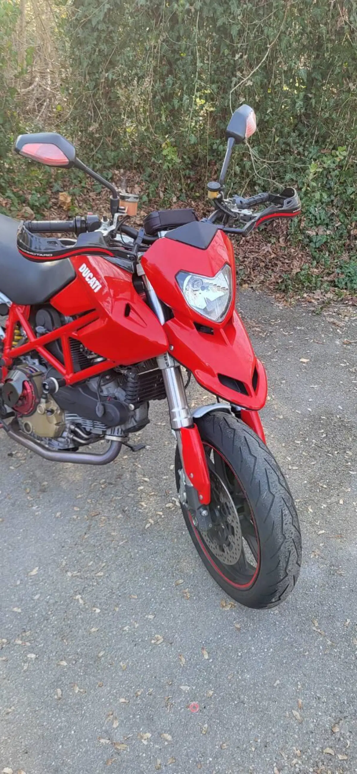 Ducati Hypermotard 1100 (2007 - 09) (2)