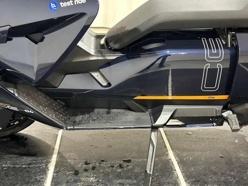 Bmw CE 04 (2021 - 25) (12)