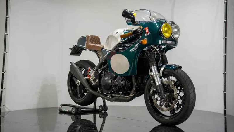 Triumph Daytona 955 I (1999 - 01) (4)