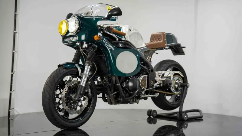 Triumph Daytona 955 I (1999 - 01) (9)