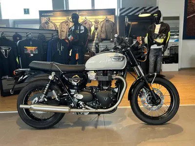 Triumph Bonneville T100 (2026) nuova