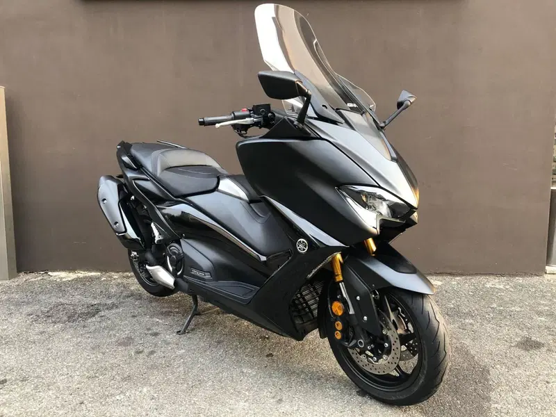 Yamaha T-Max 560 Tech Max (2020) (2)