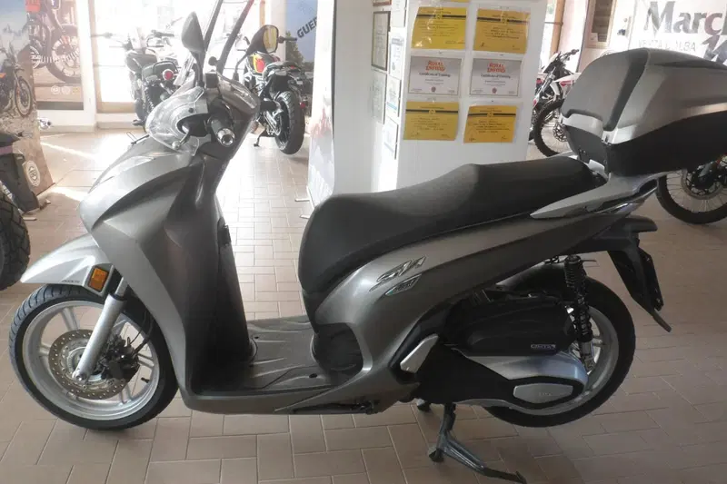 Honda SH 350 (2021 - 24) (5)