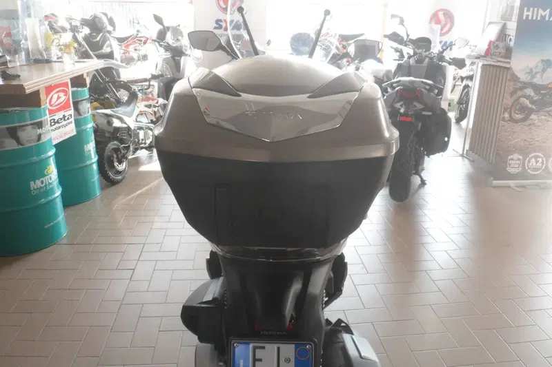 Honda SH 350 (2021 - 24) (7)