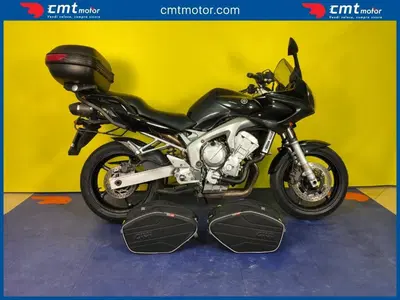 Yamaha FZ6 Fazer S2 (2006 - 11) usata