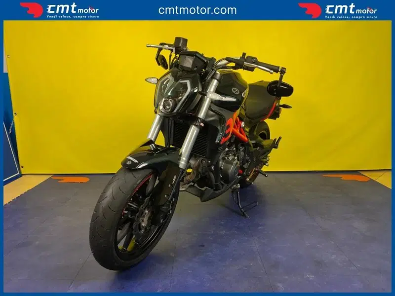 Benelli BN 302 S (2019 - 20) (2)