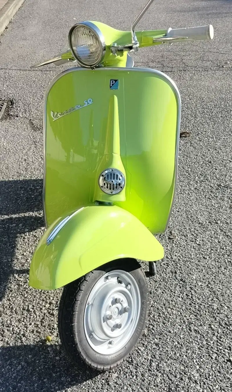 Piaggio VESPA 50 L (2)