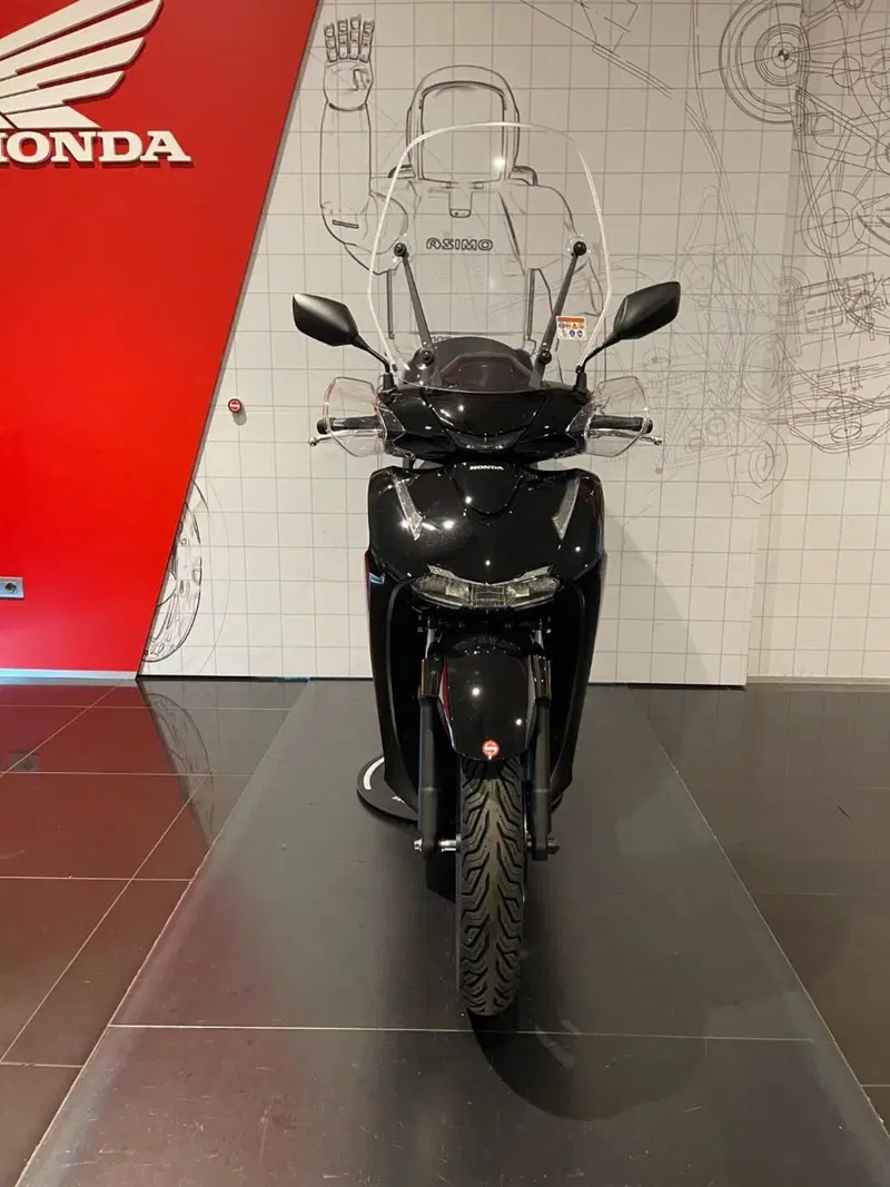 Honda SH 150 (2026) (3)