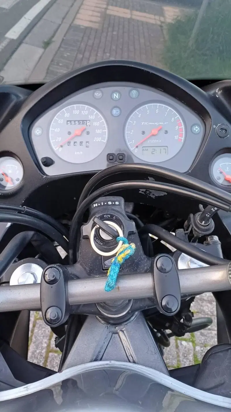Honda Transalp XL 650V (2005 - 06) (9)