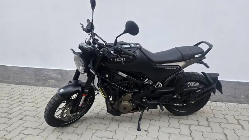 Husqvarna Svartpilen 401 (2024 - 26) (3)