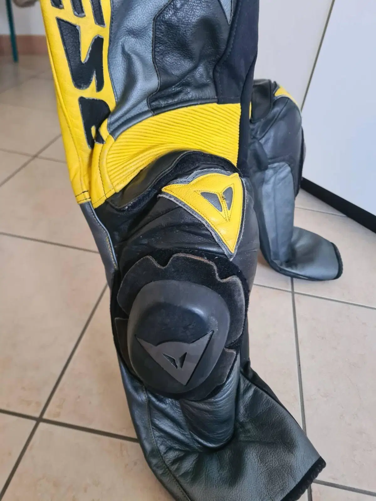 TUTA DAINESE DIVISIBILE TG 52 MAI CADUTA (6)