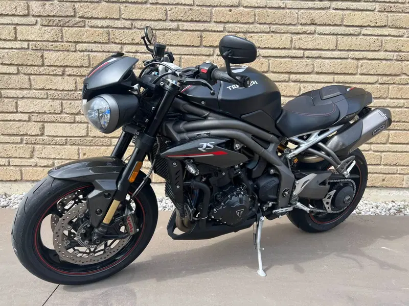 Triumph Speed Triple 1050 RS (2018 - 20) (9)