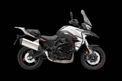 Benelli TRK 702 (2026) nuova