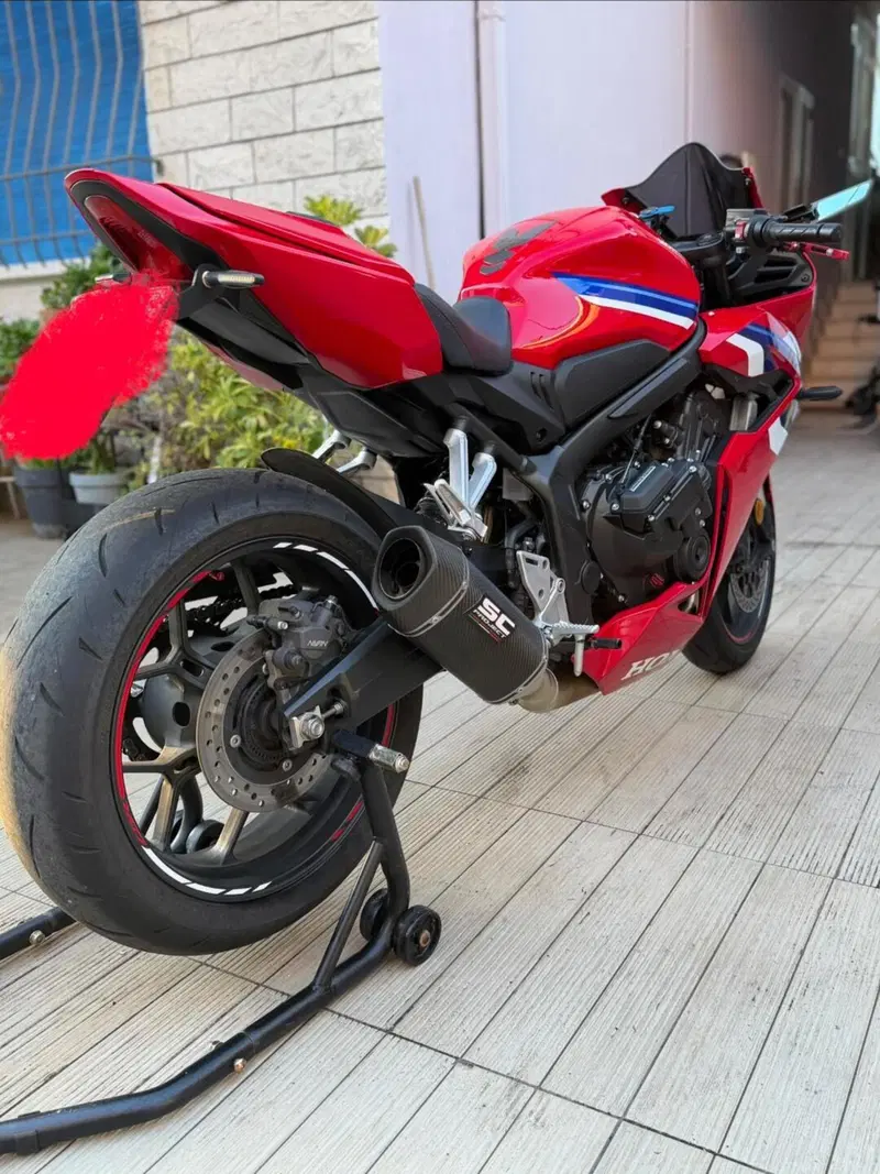 Honda CBR 650 R E-Clutch (2024 - 26) (3)