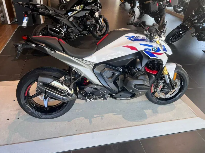 Bmw R 1300 R (2026) (6)