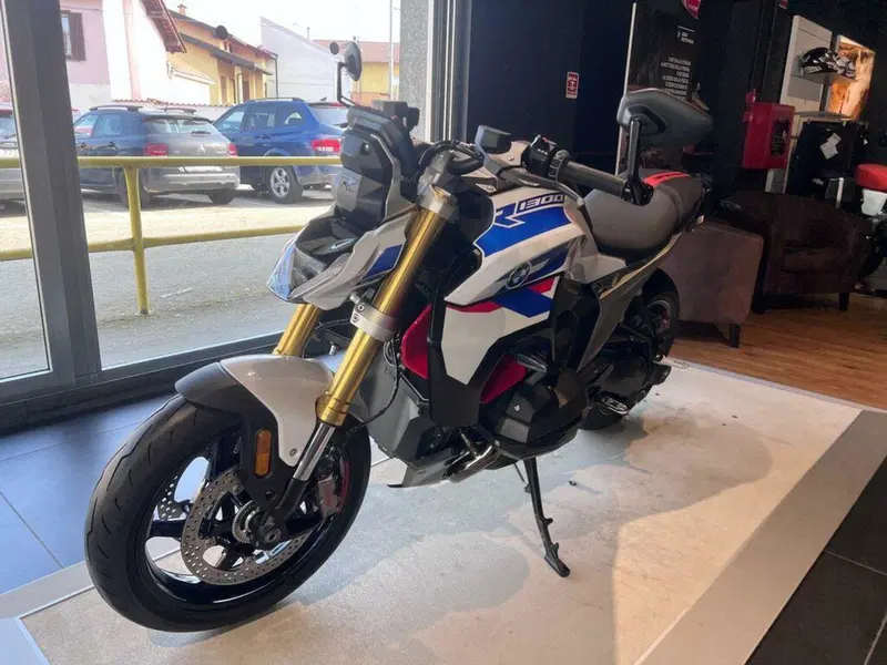 Bmw R 1300 R (2026) (3)
