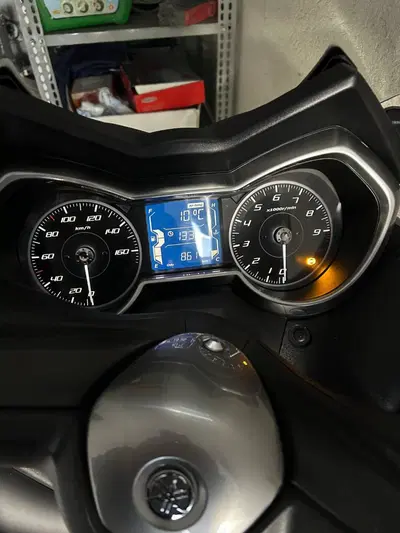 Yamaha X-Max 300 Tech Max (2021 - 24) usata