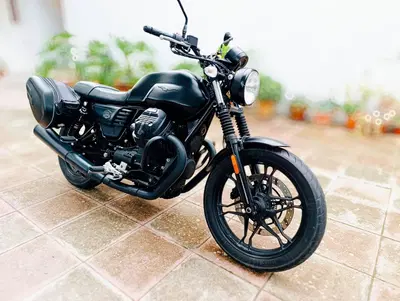 Moto Guzzi V7 III Stone (2017 - 20) usata