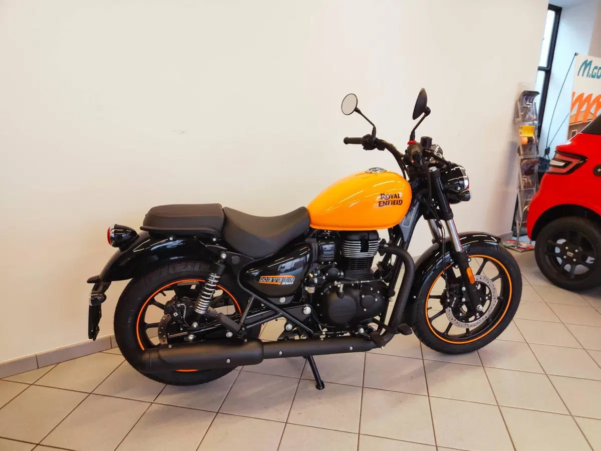 Royal Enfield Meteor 350 (2021 - 26) (9)