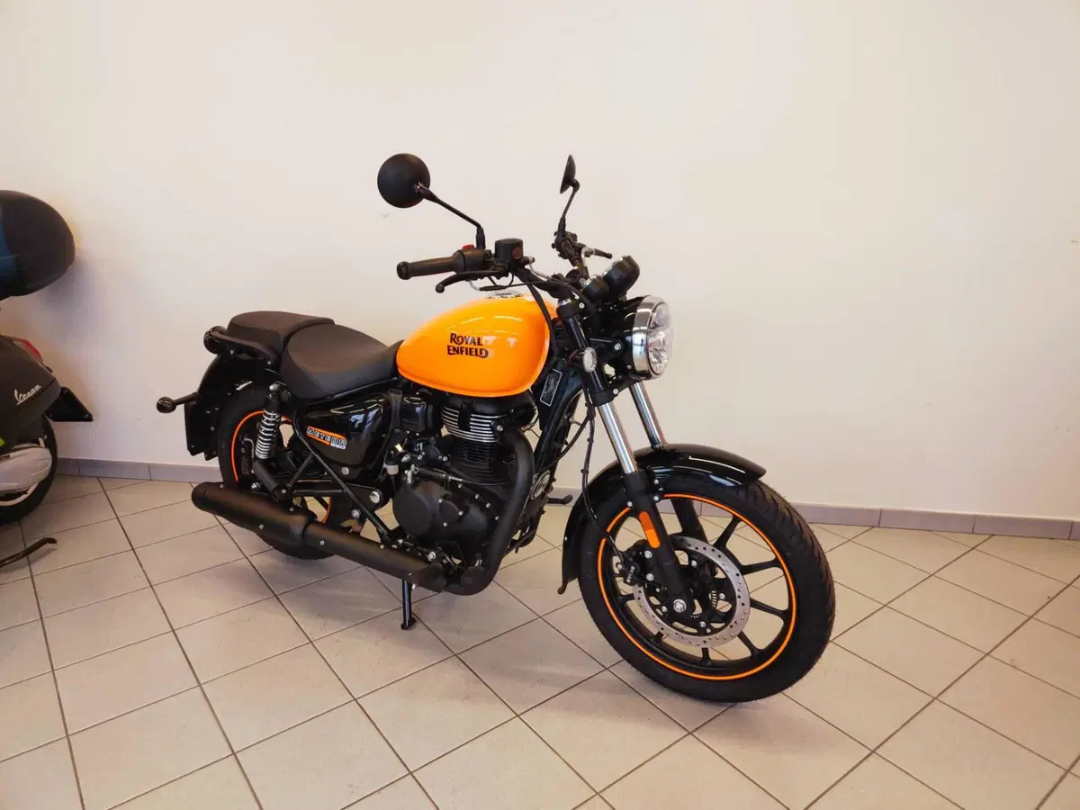 Royal Enfield Meteor 350 (2021 - 26) (11)