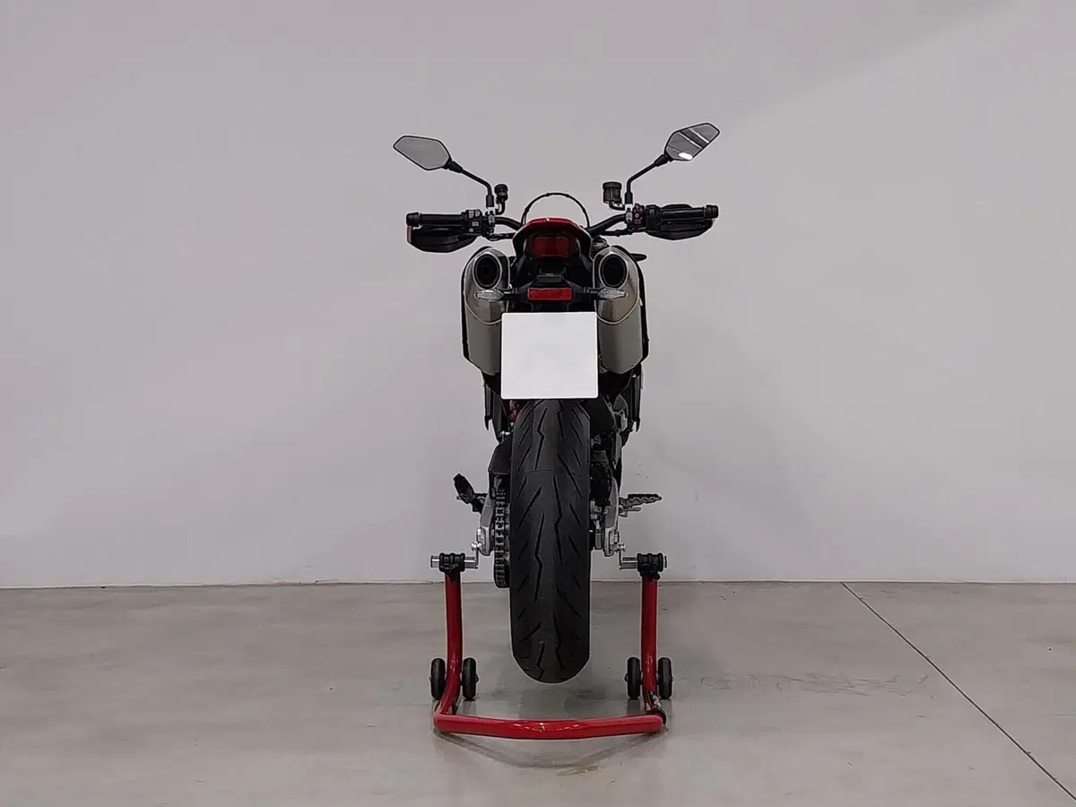 Ducati Hypermotard 698 Mono RVE (2024 - 26) (5)