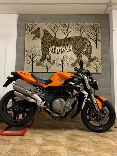 MV Agusta Brutale 910 S (2005 - 11) usata