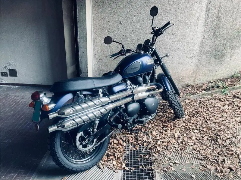 Triumph Scrambler (2006 - 17) (2)