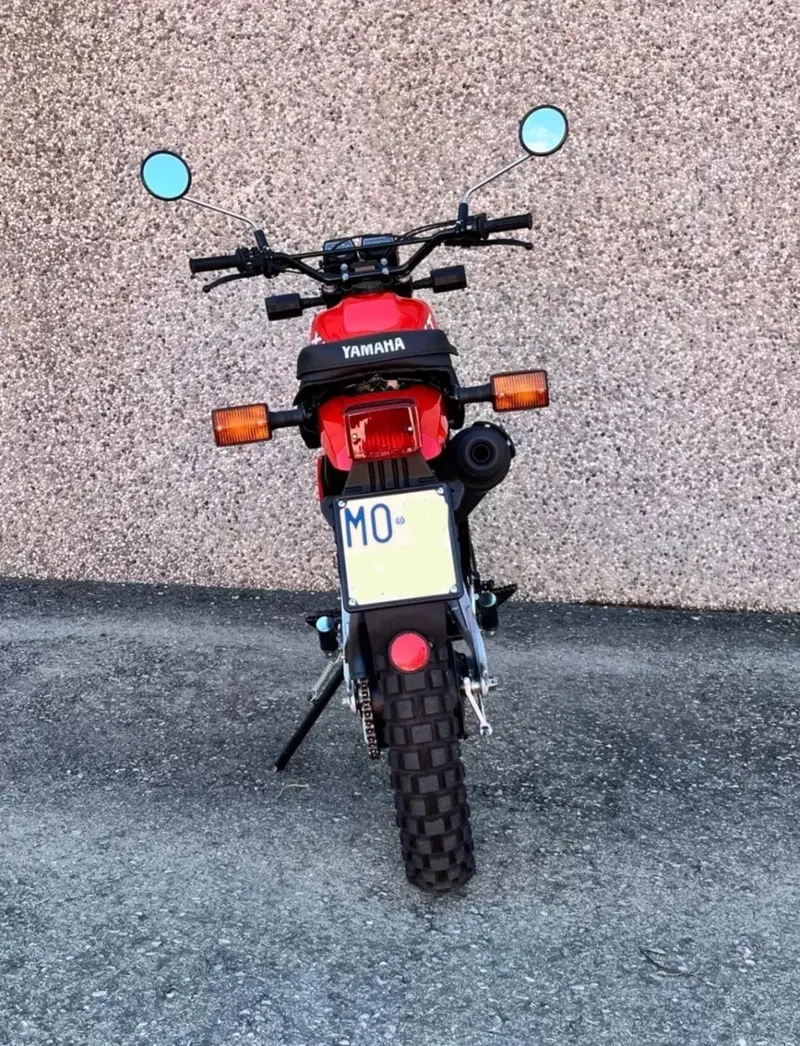 Yamaha XT 550 (4)