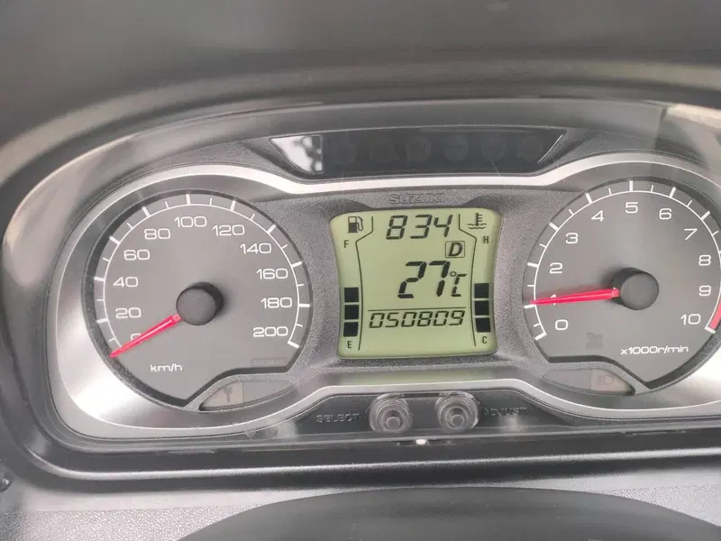 Suzuki Burgman AN 650 (2013 - 15) (3)