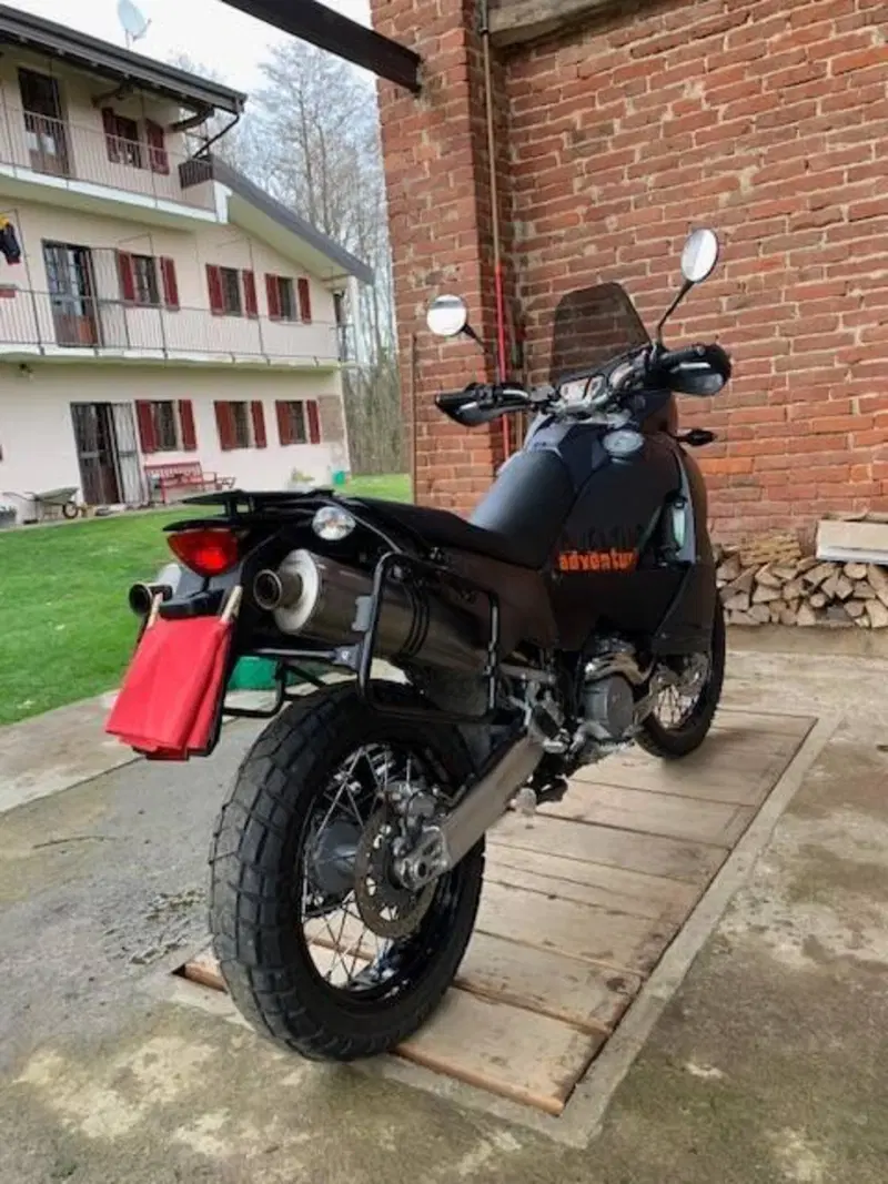 KTM 990 Adventure (2006 - 08) (4)
