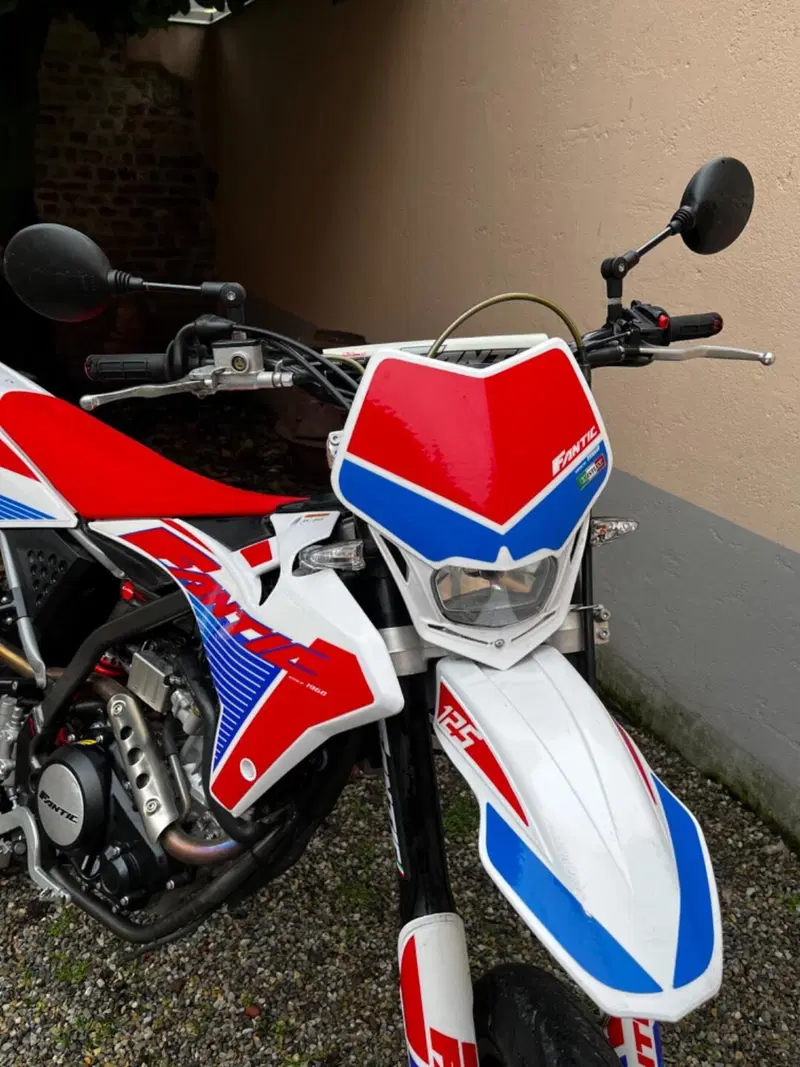 Fantic Motor Motard 125 Performance 4t (2020) (4)