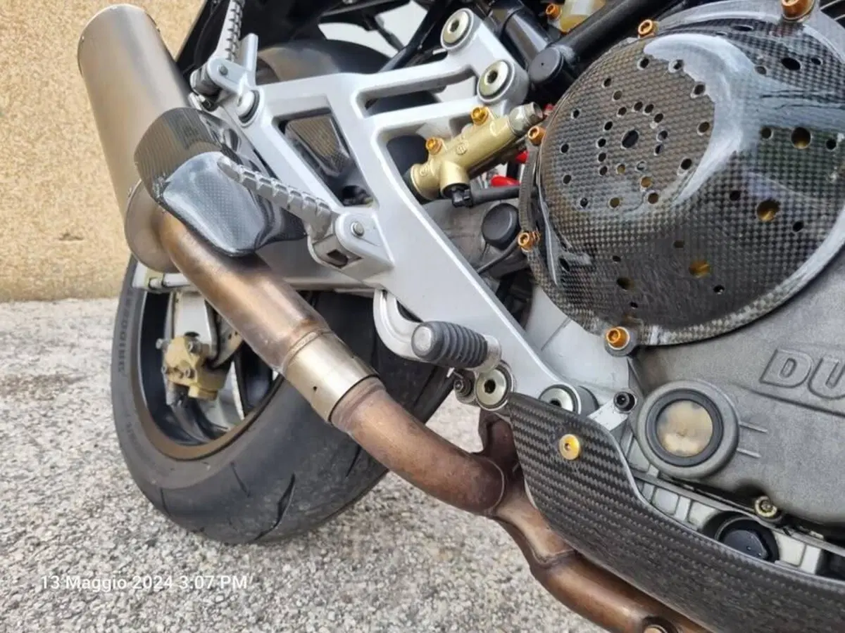 Ducati Monster 900 I.E. (1999 - 02) (17)